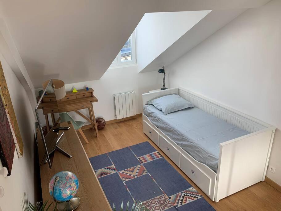 Charmant Studio A Proximite De La Gare Rer A Шату Экстерьер фото